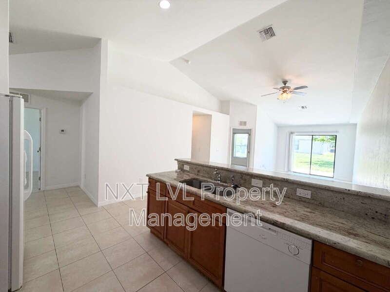 842 Sw 39th Ter - Photo 6 of 23