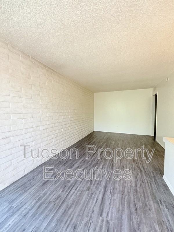 20 N Leonora Ave - Photo 6 of 12