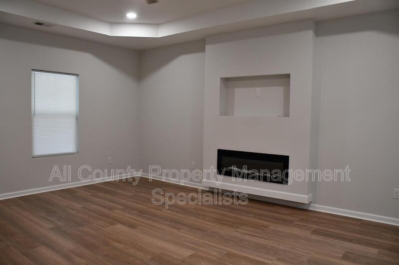 5111 Spalding Ave - Photo 2 of 3