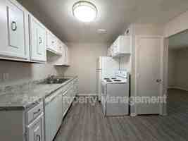 featured image of 922 A St #5