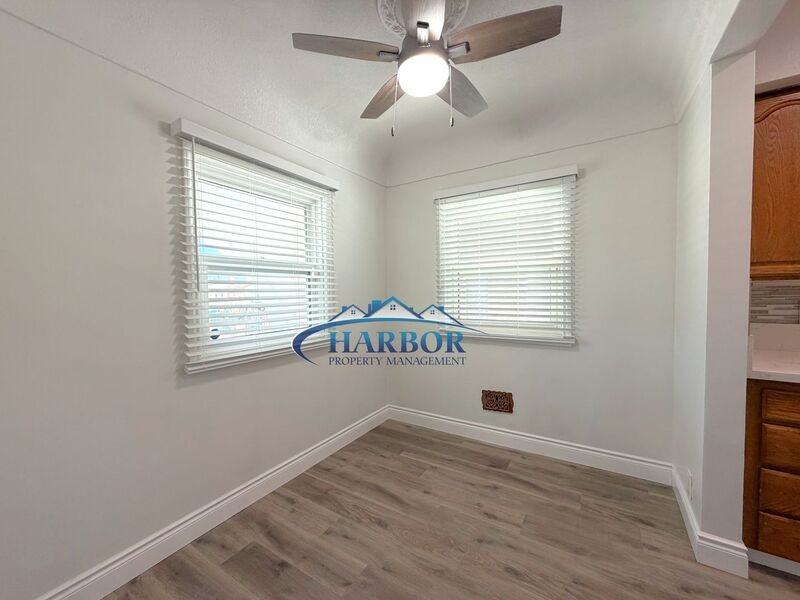 2916 W 79th St - Photo 7 of 23