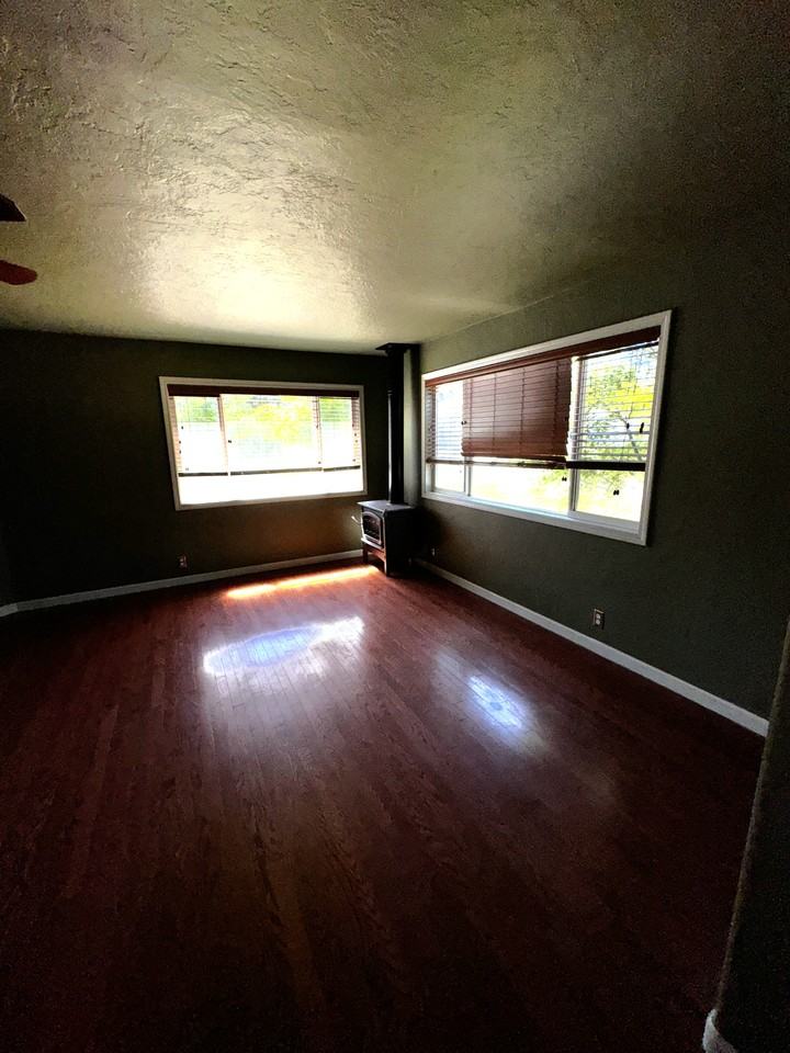 824 Schilling Way - Photo 6 of 14