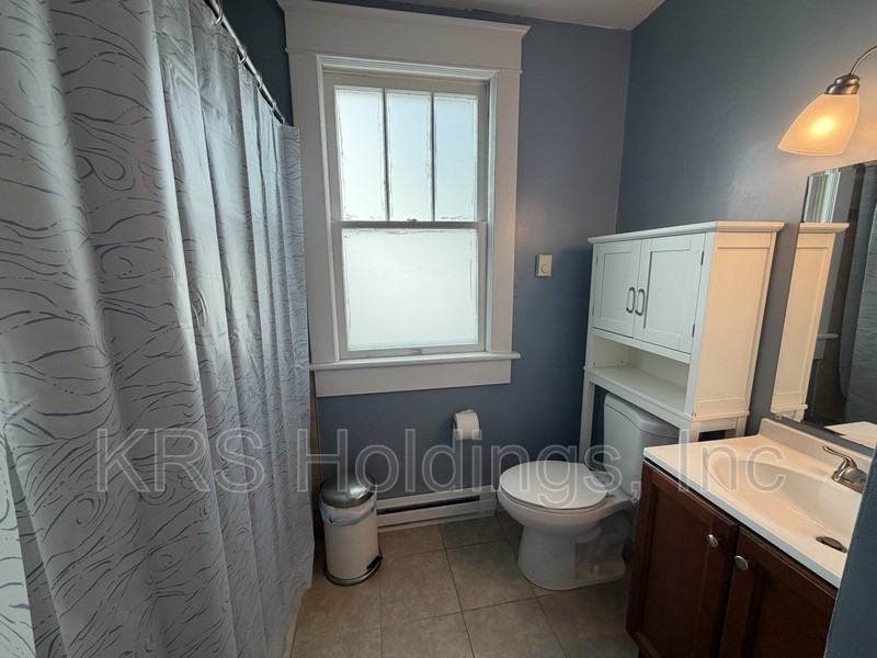 212 Maryland Ave - Photo 7 of 17