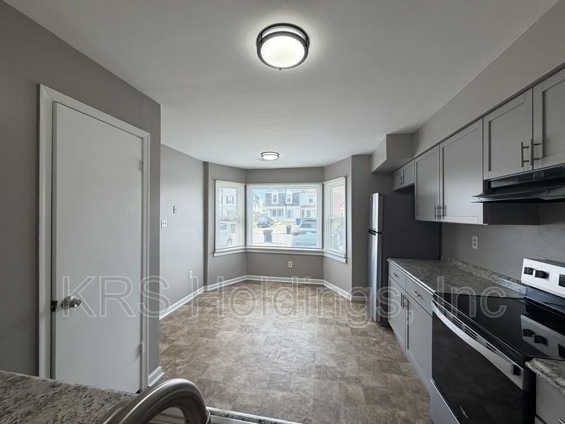3918 Lantana Pl - Photo 3 of 15