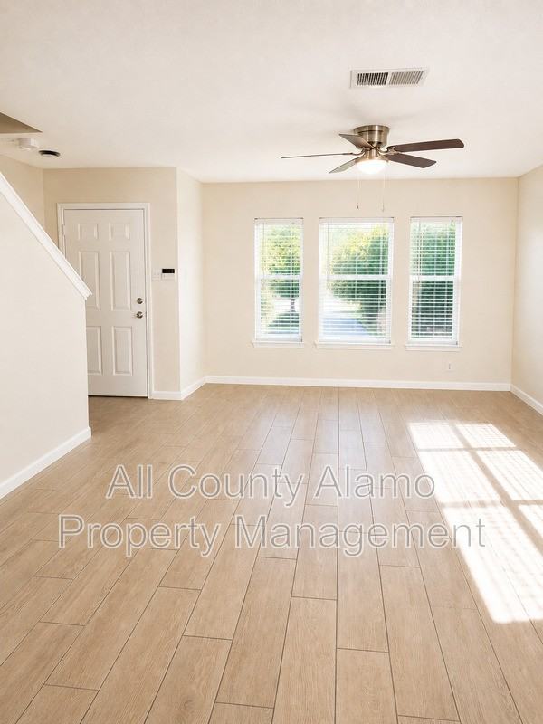 9023 Mountain Field Dr - Photo 4 of 32