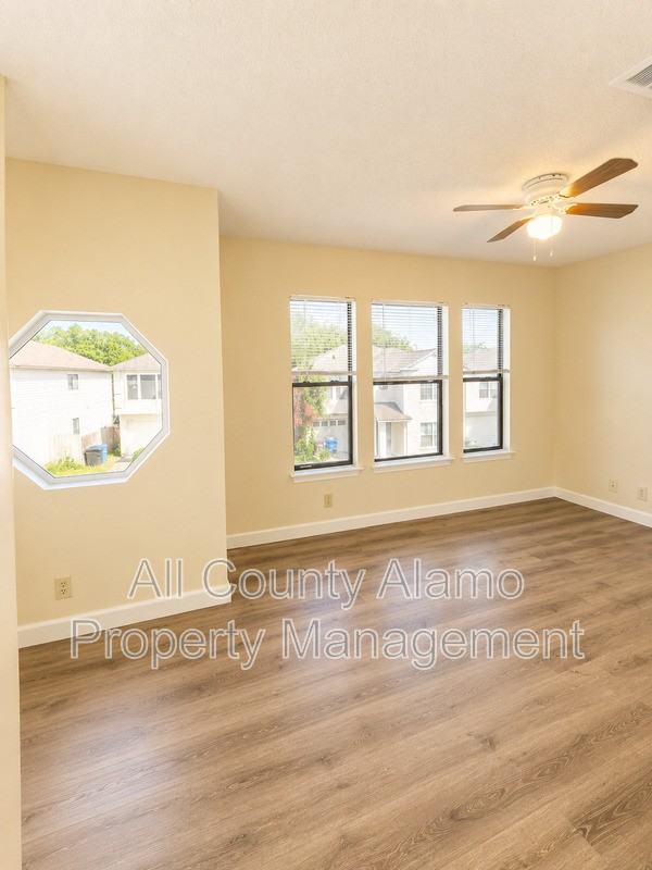 9023 Mountain Field Dr - Photo 5 of 32