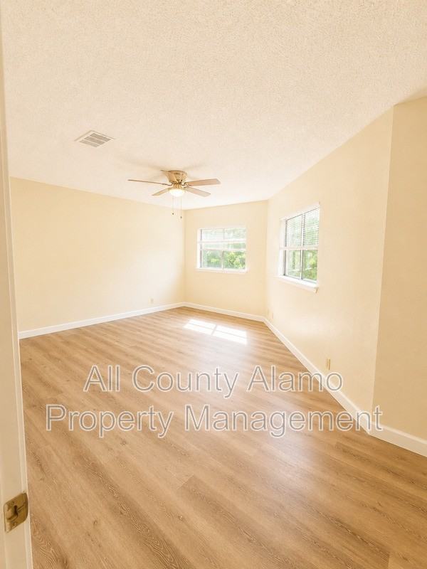 9023 Mountain Field Dr - Photo 6 of 32