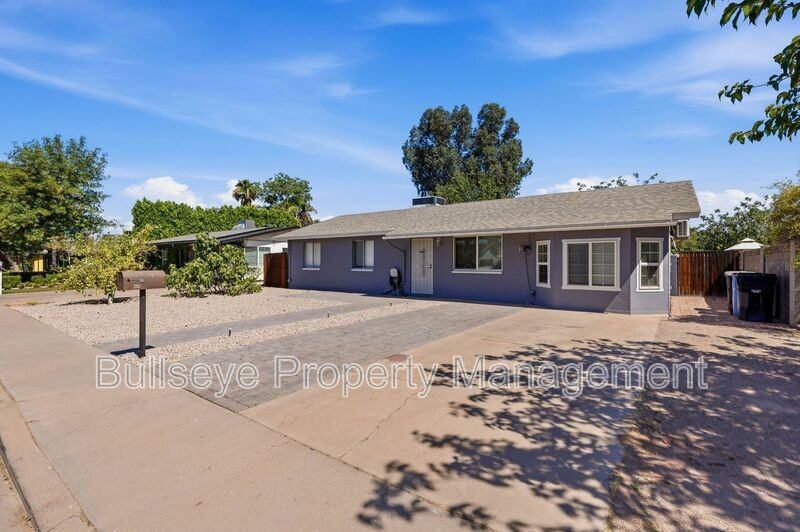 250 E Park Ave - Photo 4 of 31