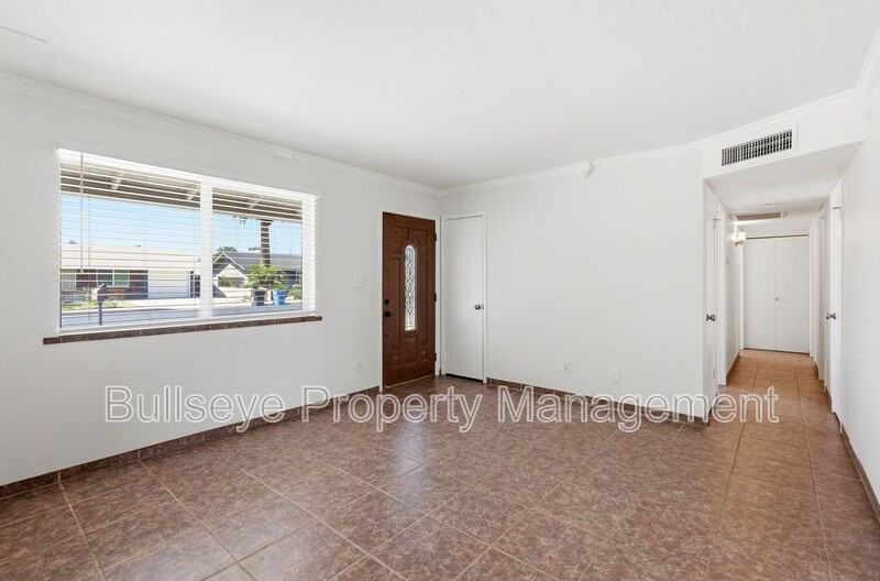 250 E Park Ave - Photo 6 of 31