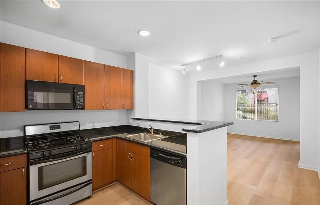 1801 E Katella Ave #1033 - Photo 2 of 10