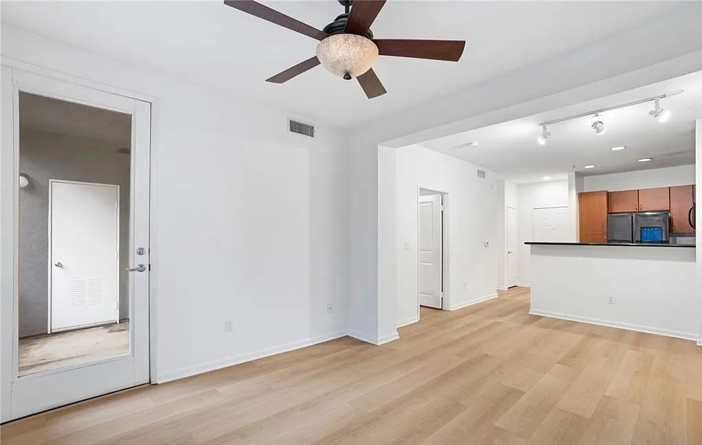 1801 E Katella Ave #1033 - Photo 5 of 10