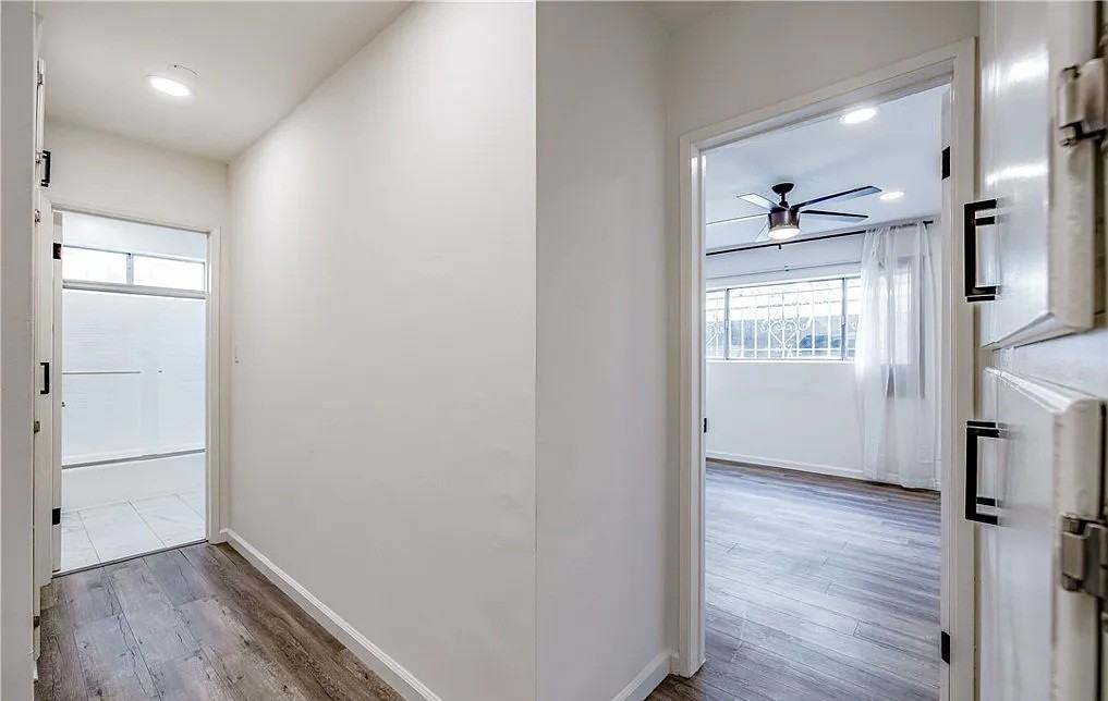 317 W Hyde Park Blvd #2 - Photo 3 of 15