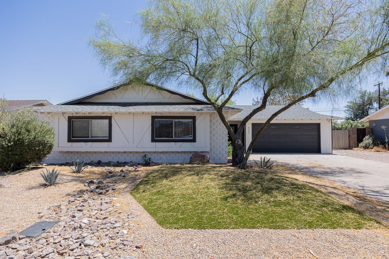 8447 E Lewis Ave - Photo 2 of 34