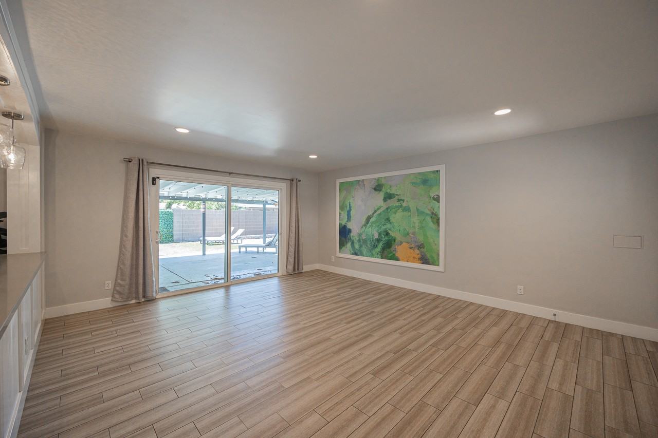 8447 E Lewis Ave - Photo 7 of 34
