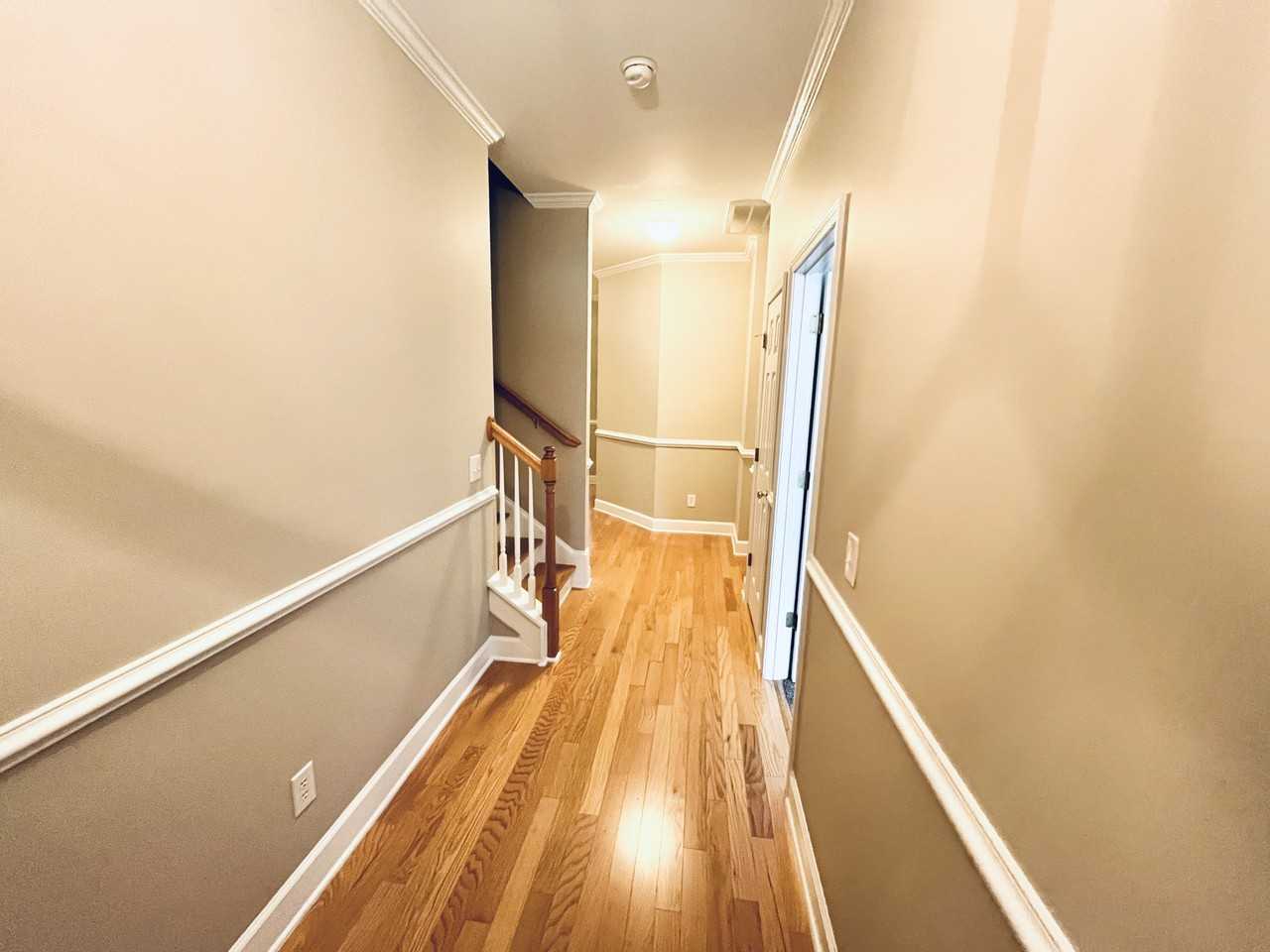 284 Viareggio Rd - Photo 2 of 37