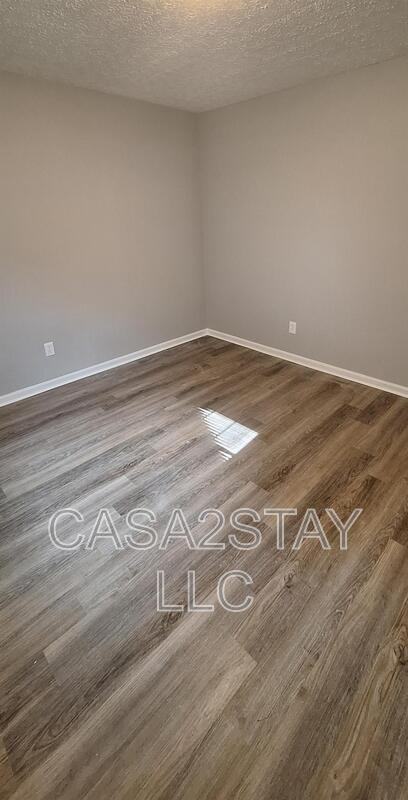 670 Knox Blvd #29 - Photo 6 of 8