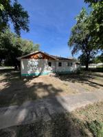 featured image of 1021 S 1st St
