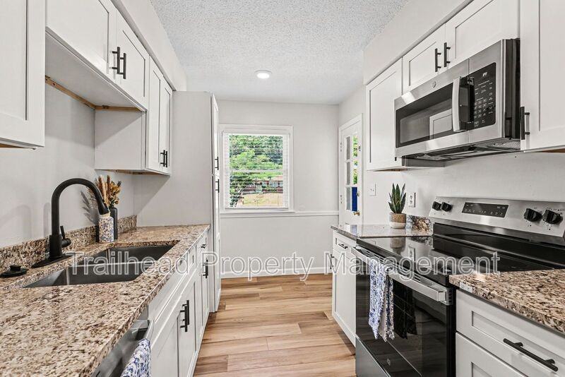 8455 Robinson St #102 - Photo 4 of 21