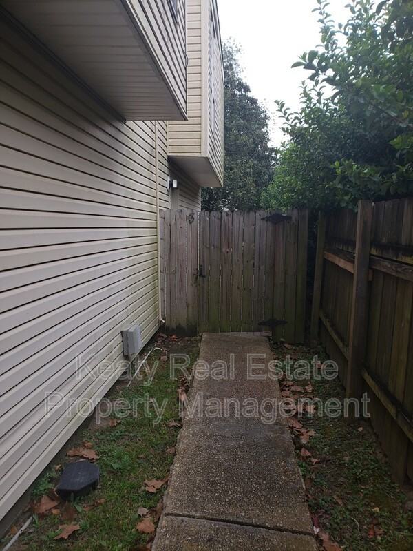 809 Fox Run Ave - Photo 2 of 23