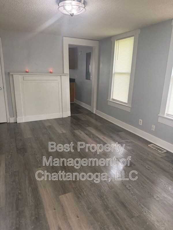 4802 Oakland Ave - Photo 2 of 7