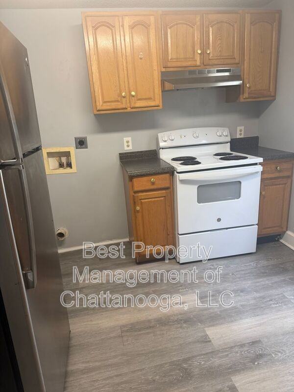 4802 Oakland Ave - Photo 6 of 7