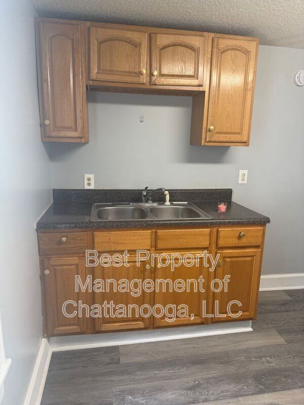 4802 Oakland Ave - Photo 7 of 7