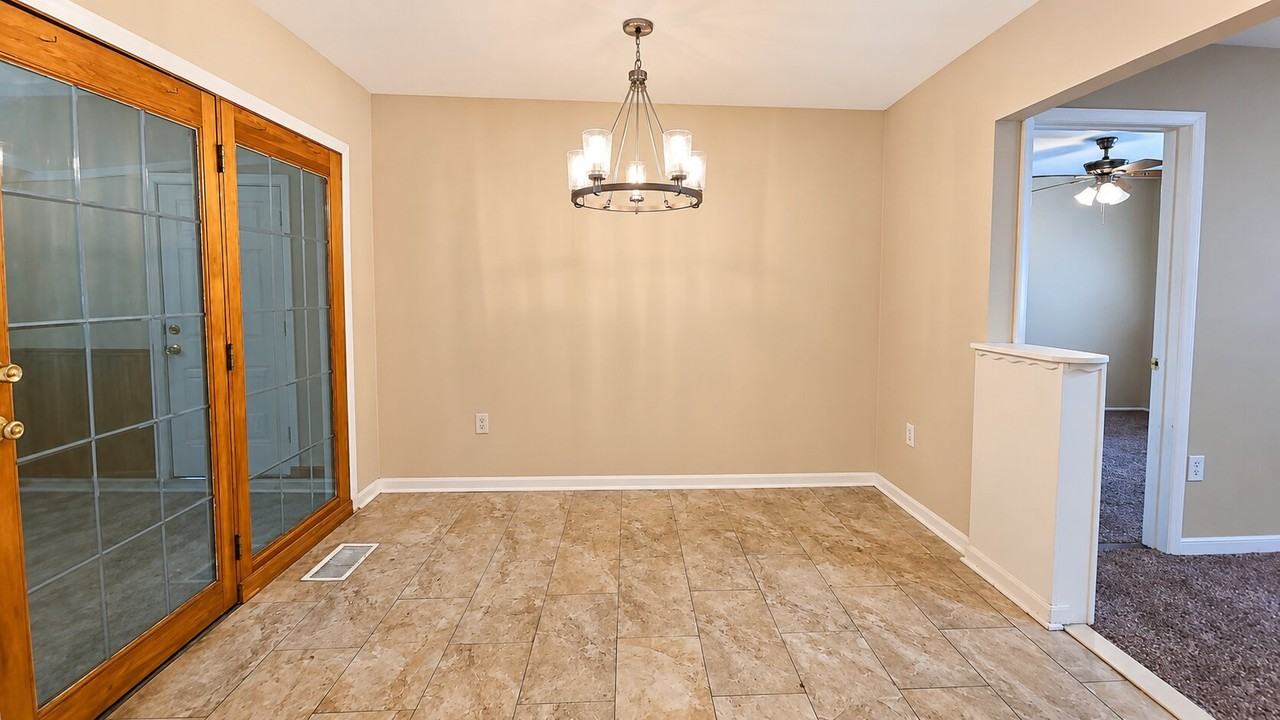 4409 Bishopmill Dr - Photo 5 of 20