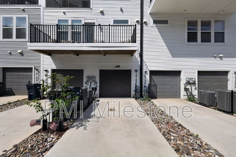 16162 Frederick Rd - Photo 5 of 43