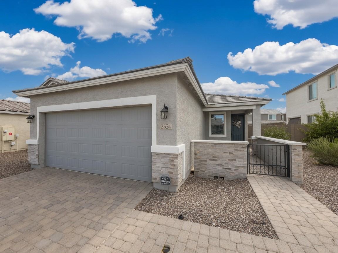 2554 S 179th Dr - Photo 2 of 29