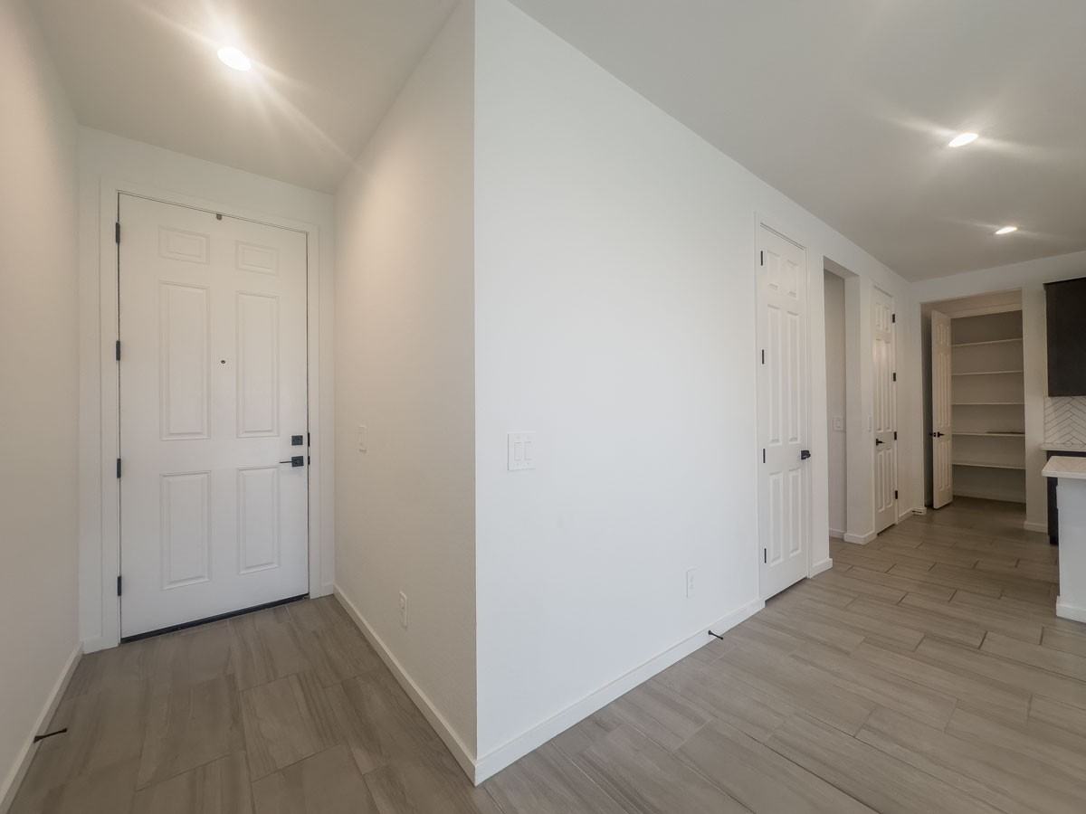 2554 S 179th Dr - Photo 4 of 29
