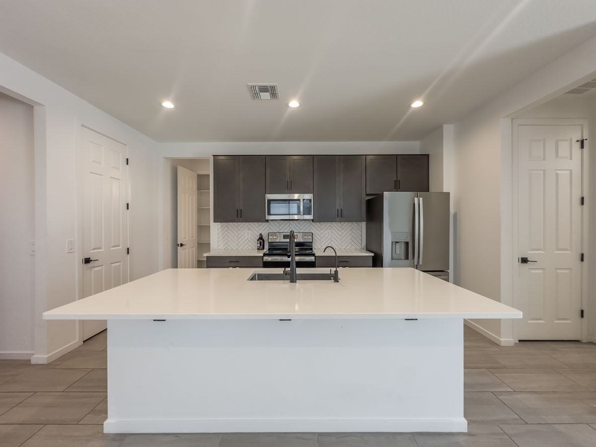 2554 S 179th Dr - Photo 6 of 29