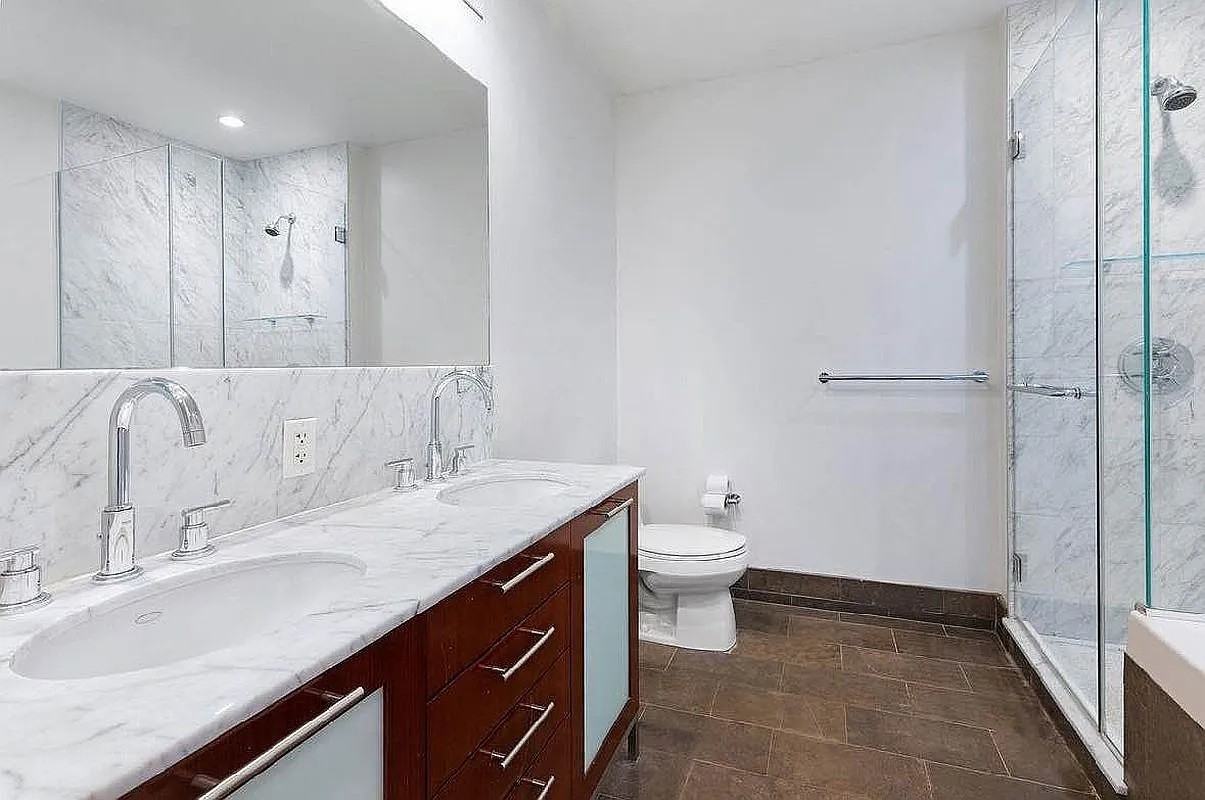 100 Jay St - Photo 5 of 10