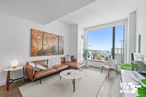 featured image of 11 Hoyt St