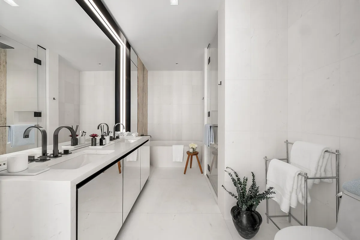 111 Murray St - Photo 3 of 24