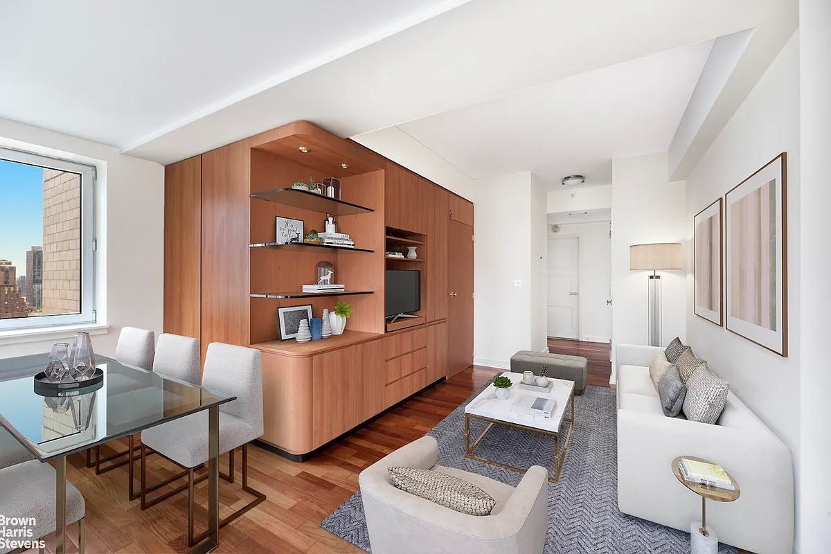 425 5th Ave - Photo 5 of 17