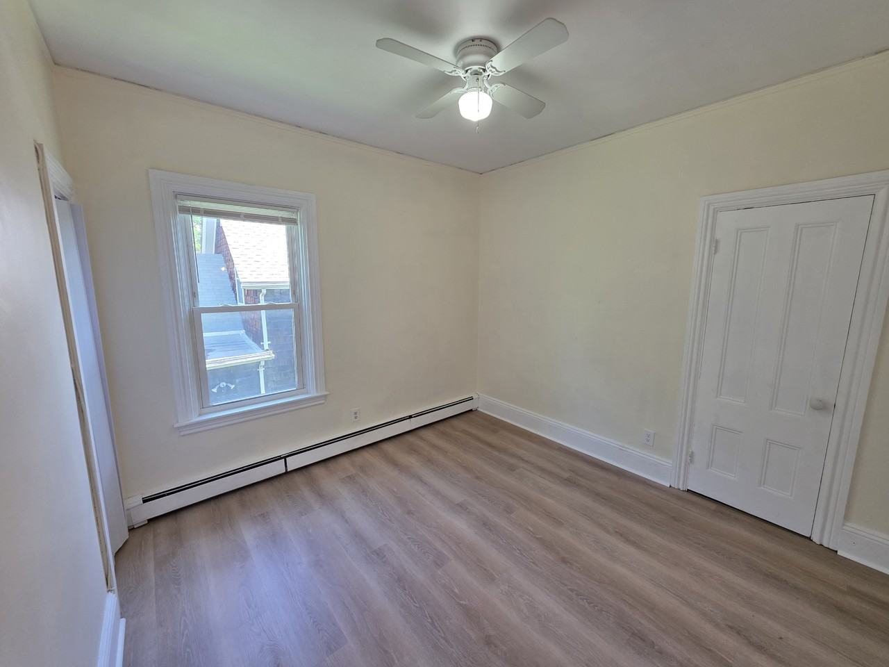143 Union St - Photo 7 of 11