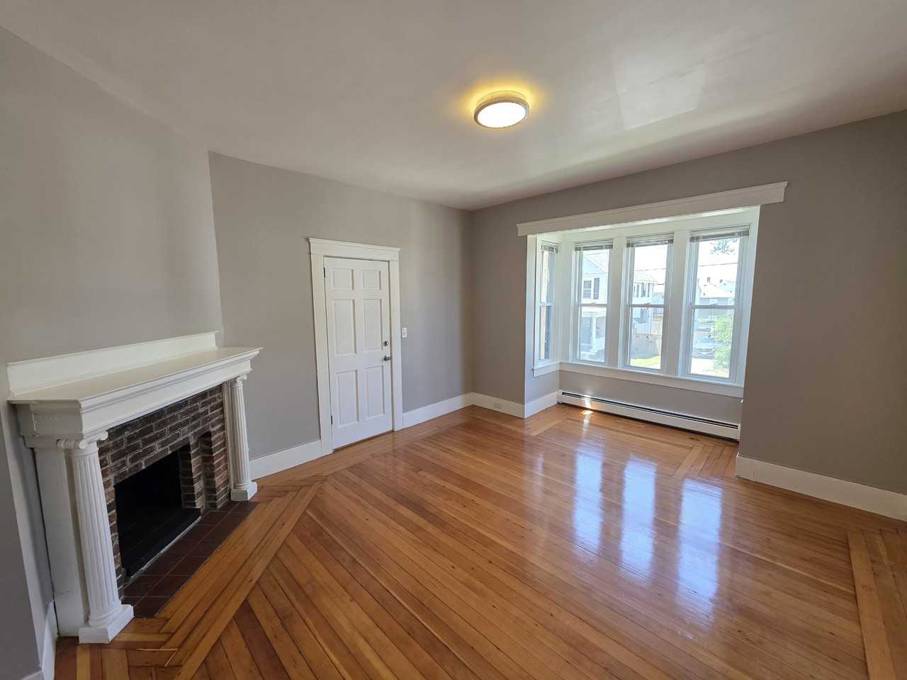 62 Seventh St - Photo 2 of 12