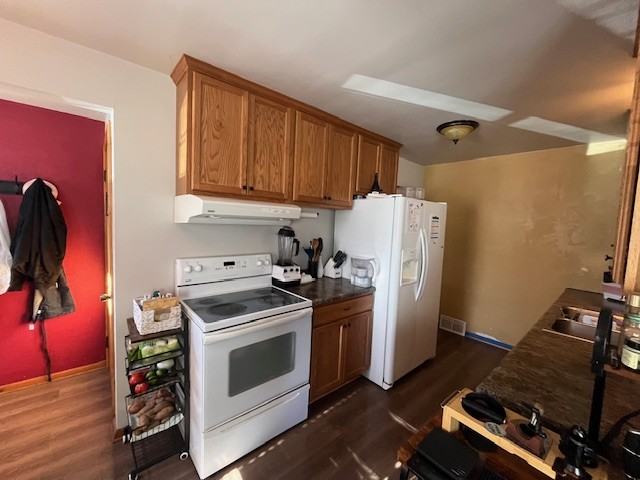 995 Van Buren Ave - Photo 2 of 23