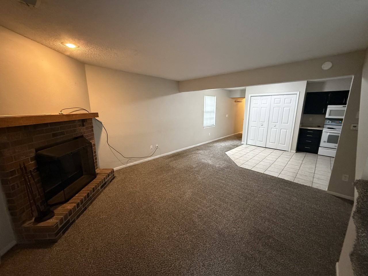 705 Cedar Dr #D - Photo 3 of 8