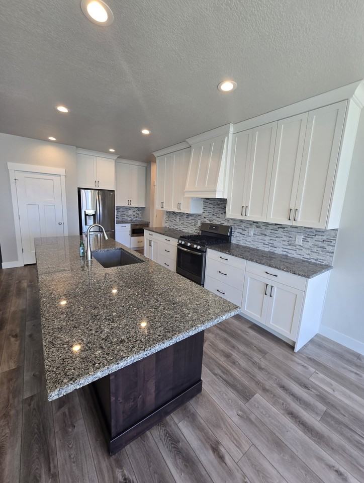 3253 W Oxford Loop - Photo 5 of 20