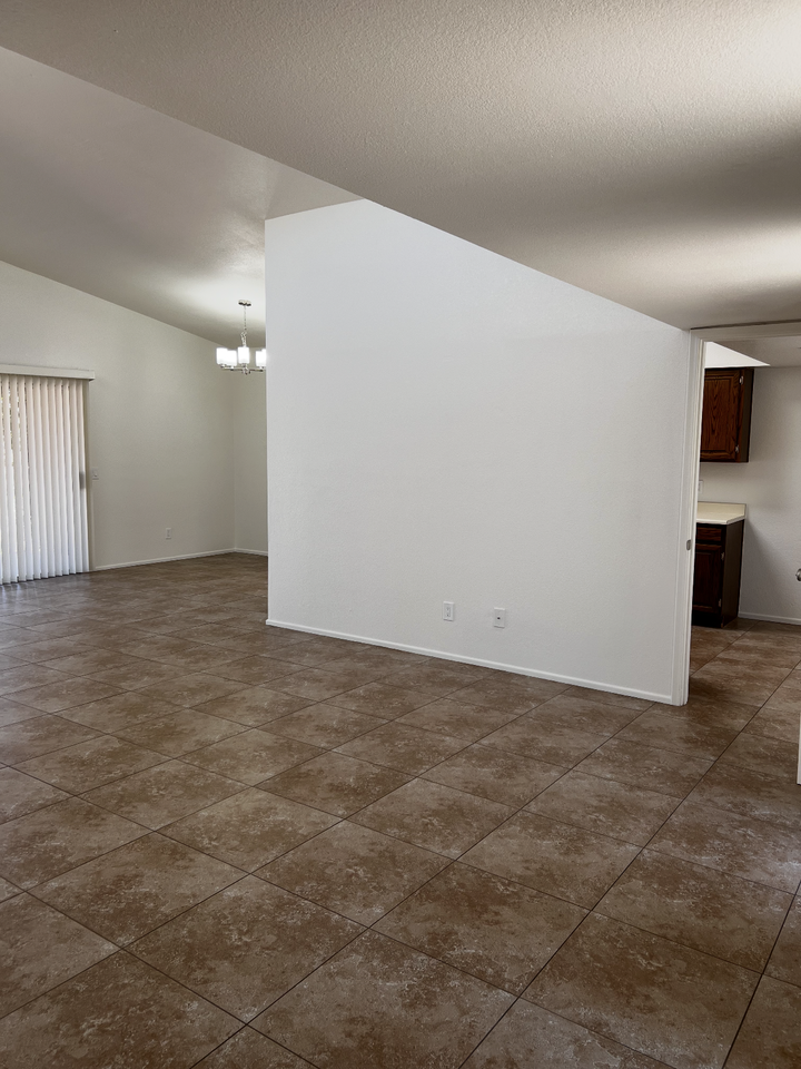 4649 N Mountain Quail Rd - Photo 6 of 24