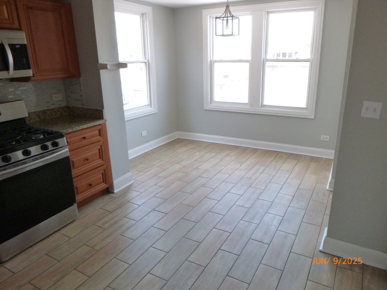 3126 W 54th Pl #2 - Photo 6 of 9