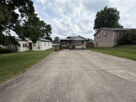 featured image of 1962 Seymore Ave