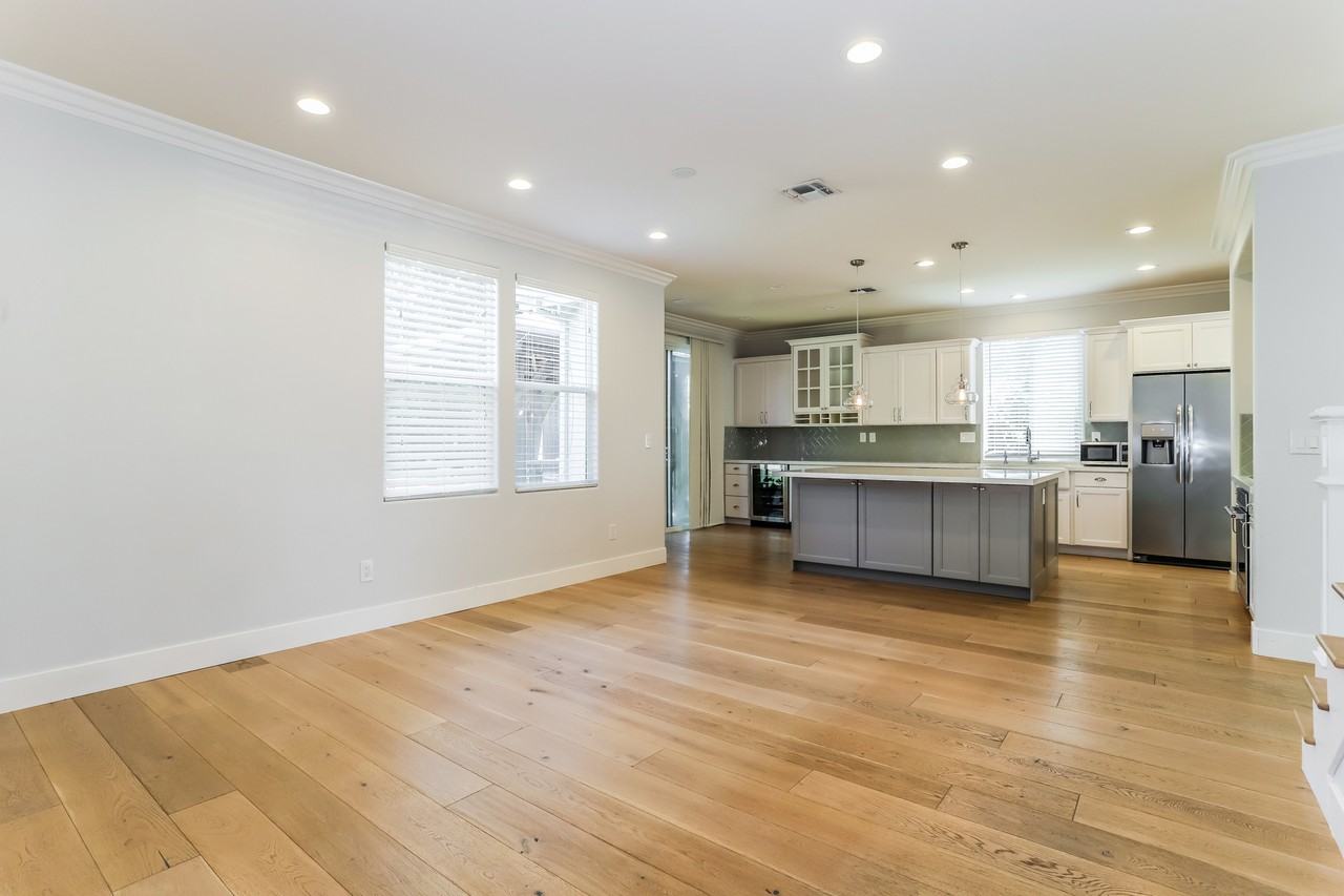 7808 Abbington Way - Photo 4 of 20