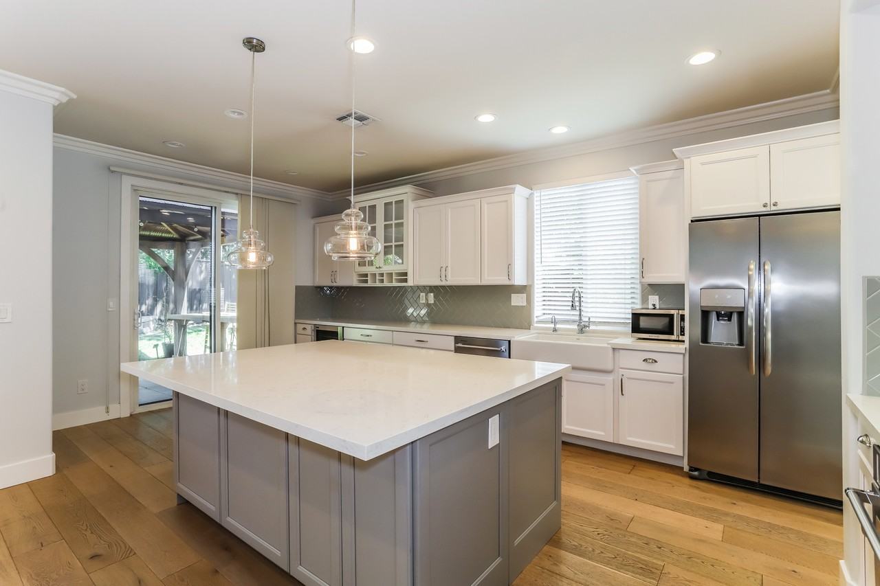 7808 Abbington Way - Photo 7 of 20