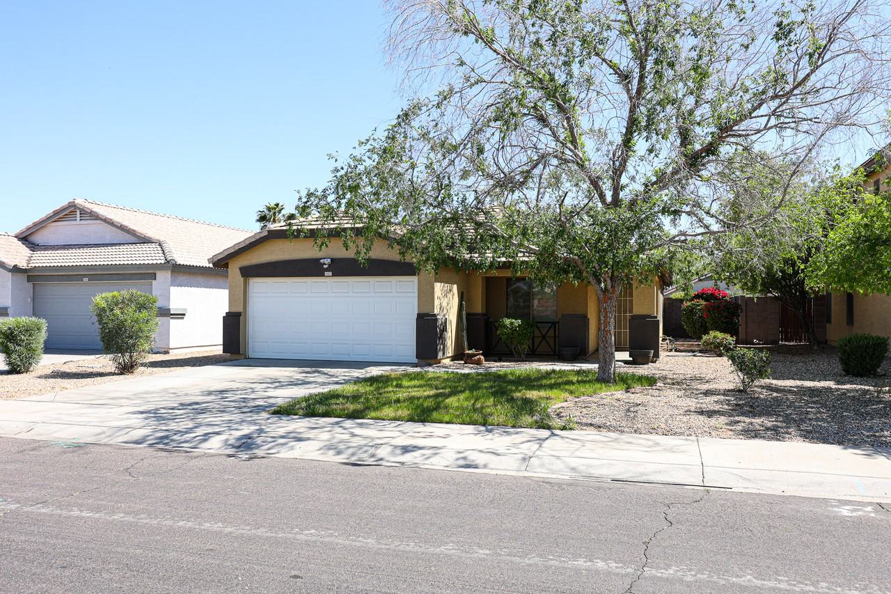 15827 W Yavapai St - Photo 2 of 32