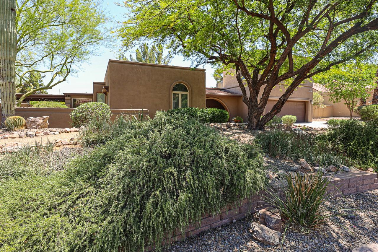 15811 E Richwood Ave - Photo 3 of 50