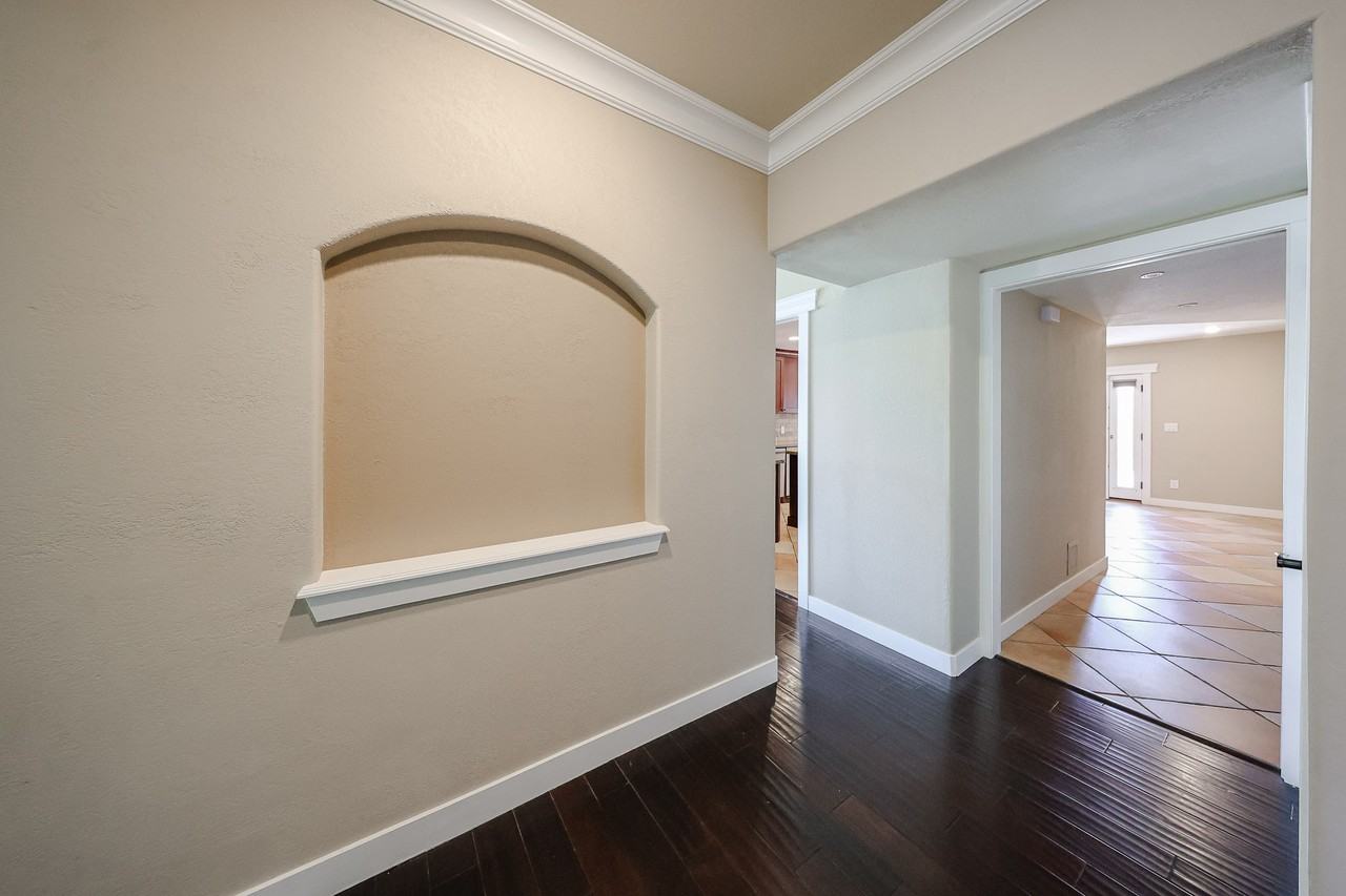 15811 E Richwood Ave - Photo 4 of 50
