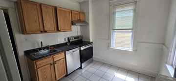 featured image of 923 E 5th St #UPPER