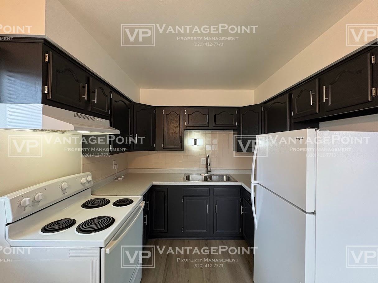 2120 Van Deuren Street - Photo 3 of 16
